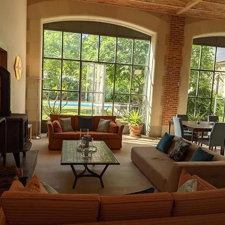 Château De Alojamento de Acomodação e Pequeno-almoço 4*