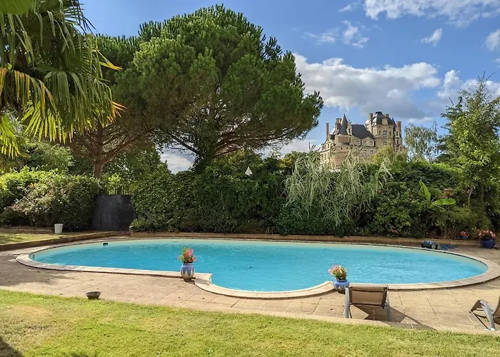 Chateau De 4* Brissac-Quince